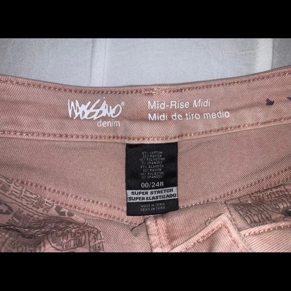 Women’s Mossimo Midi denim shorts - Picture 3 of 3
